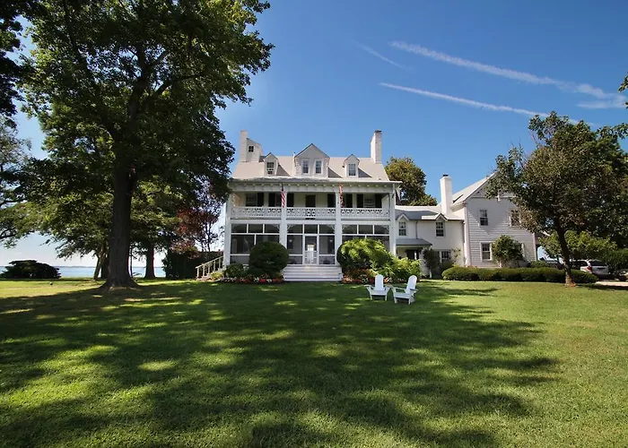 Wades Point Inn On The Bay