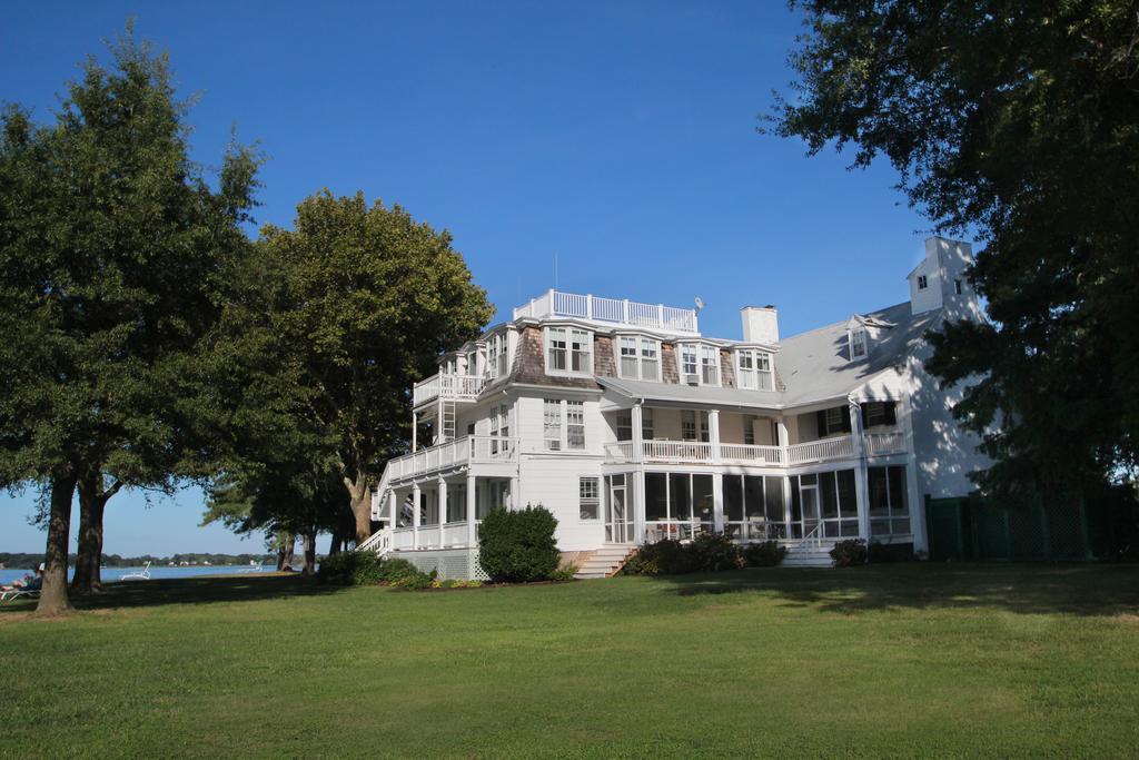 Wades Point On The Bay
