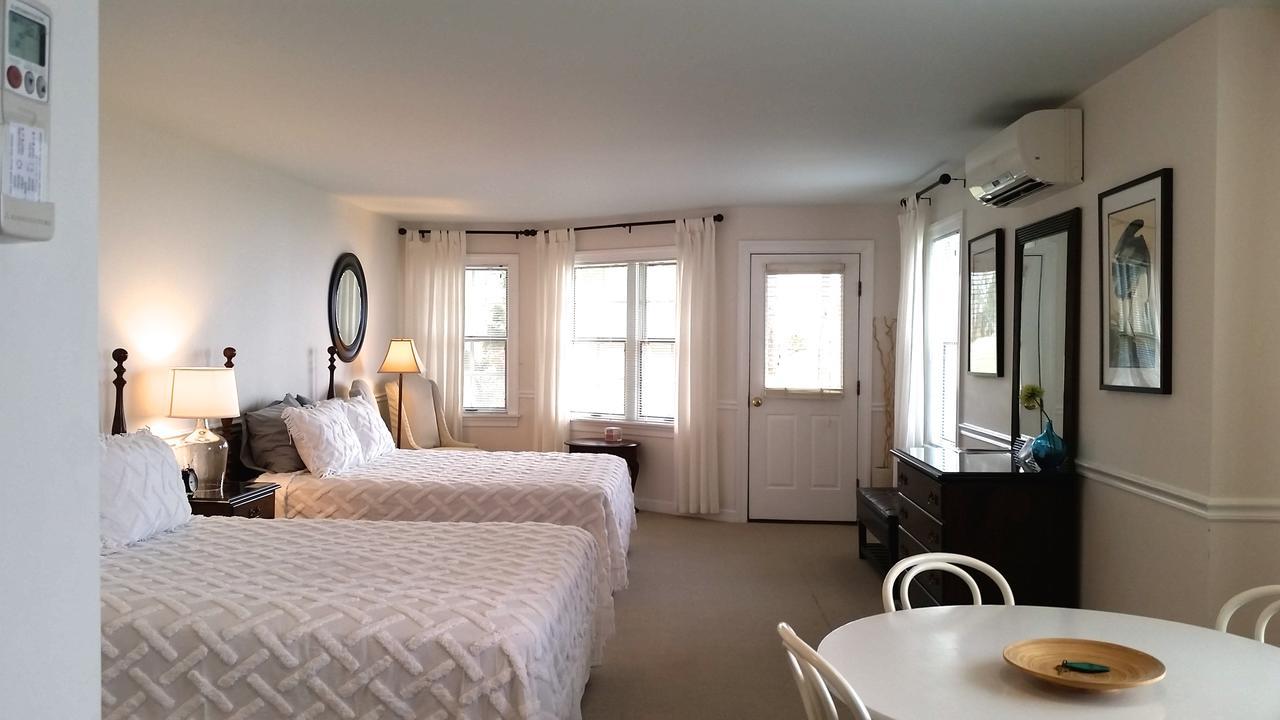 Wades Point On The Bay Bed & Breakfast
