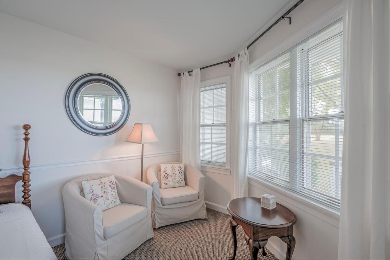 Wades Point On The Bay Bed & Breakfast