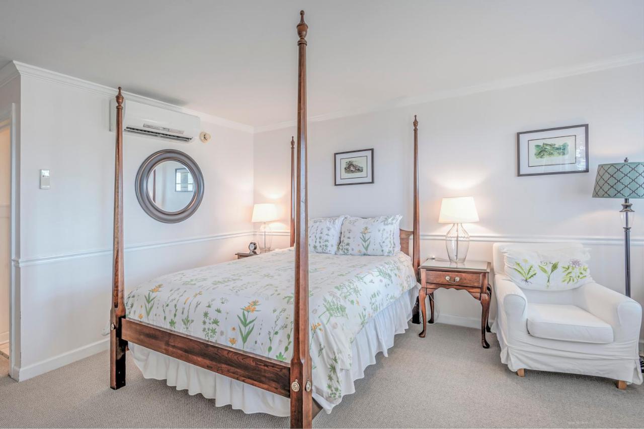 Wades Point On The Bay Bed & Breakfast