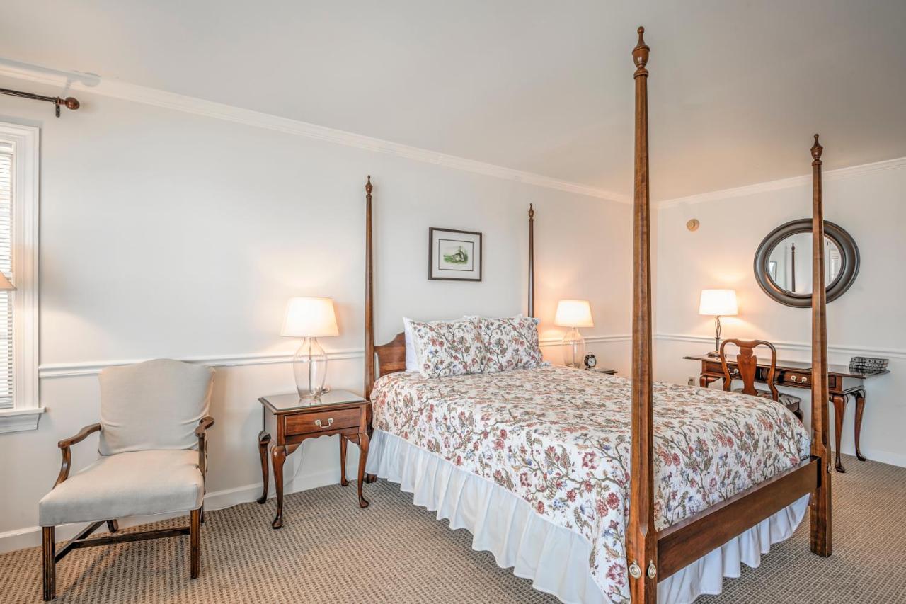 Wades Point On The Bay Bed & Breakfast McDaniel
