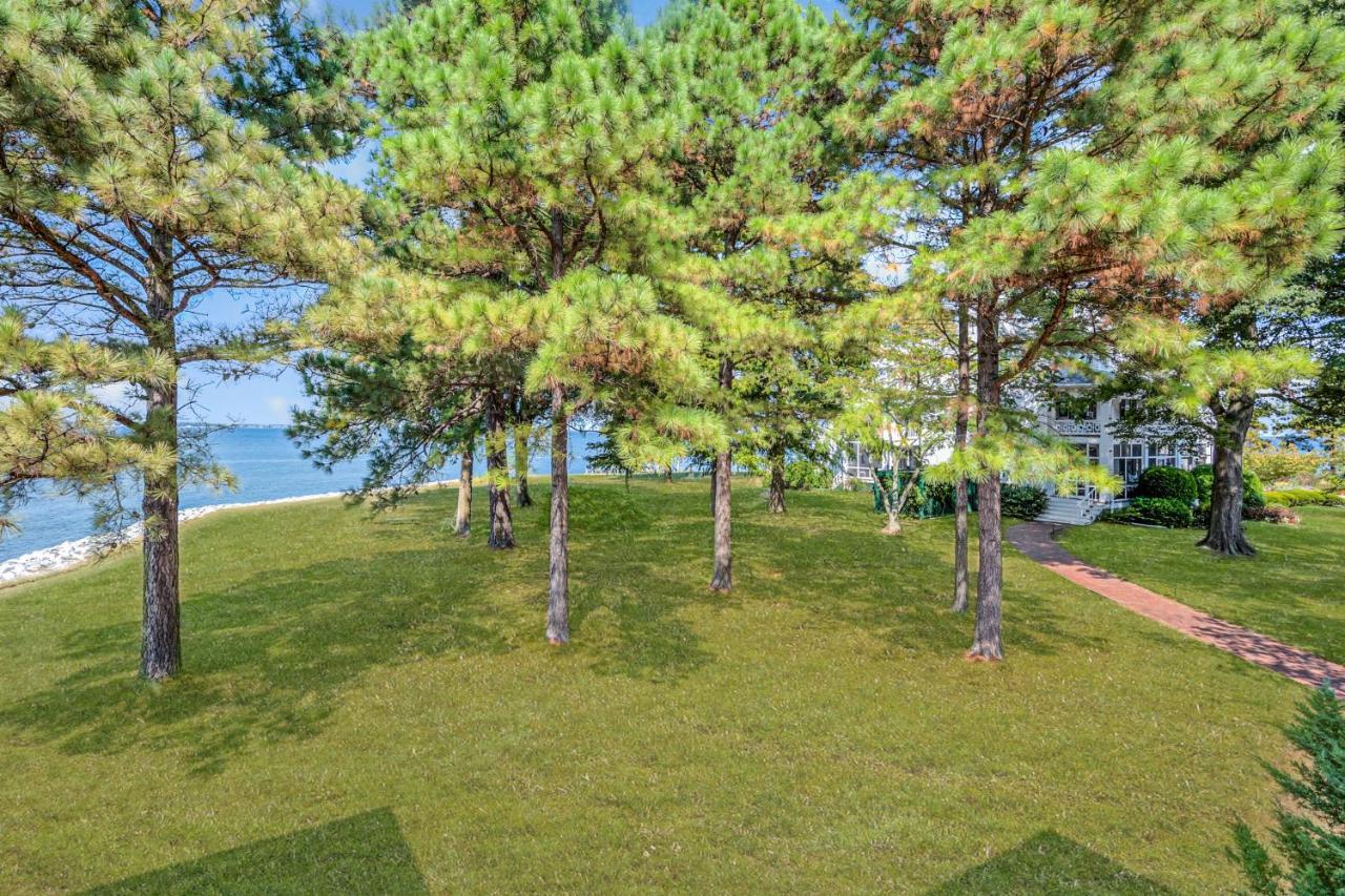 Wades Point On The Bay Bed & Breakfast 2*